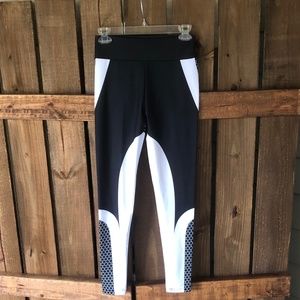 Honeycomb - High Waisted Workout Fitness Gym Leggings Medium